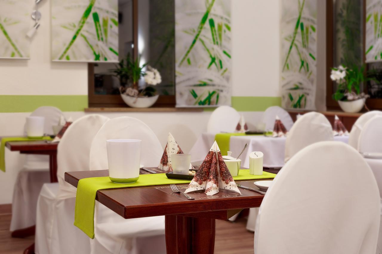 Hotel Am Markt Ehrenfriedersdorf Ngoại thất bức ảnh